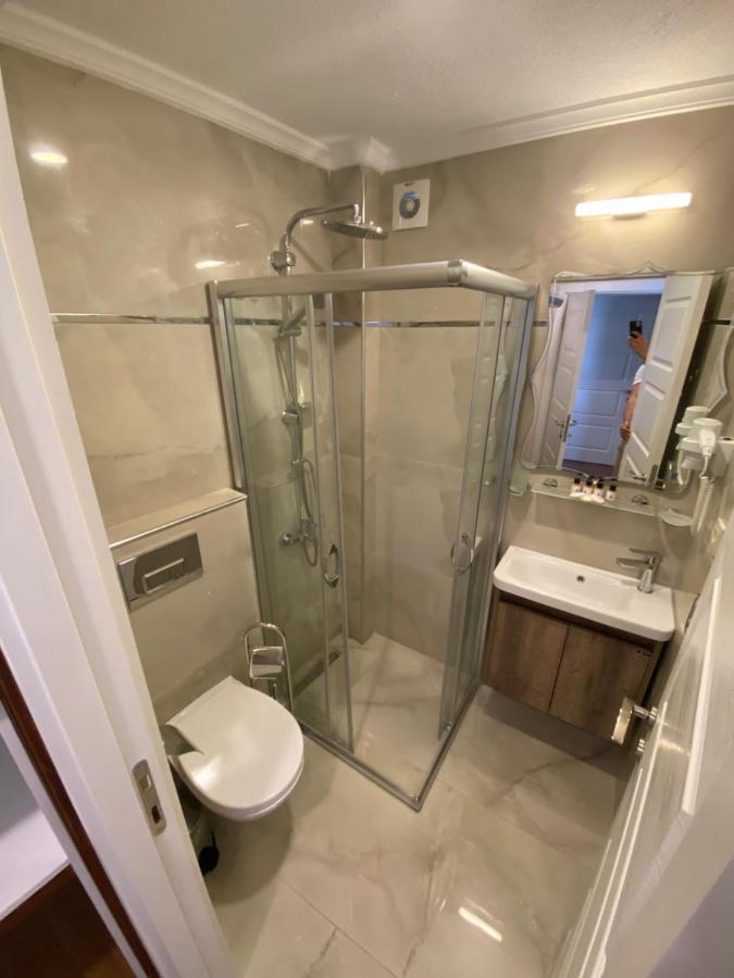 Elisa Hotel Истанбул Екстериор снимка