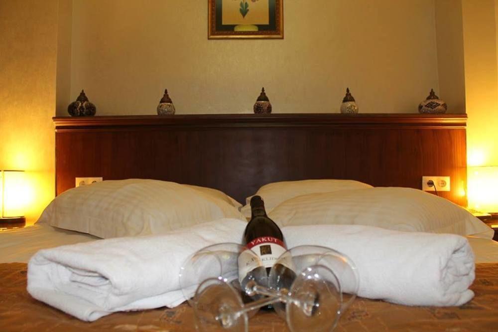 Elisa Hotel Истанбул Екстериор снимка