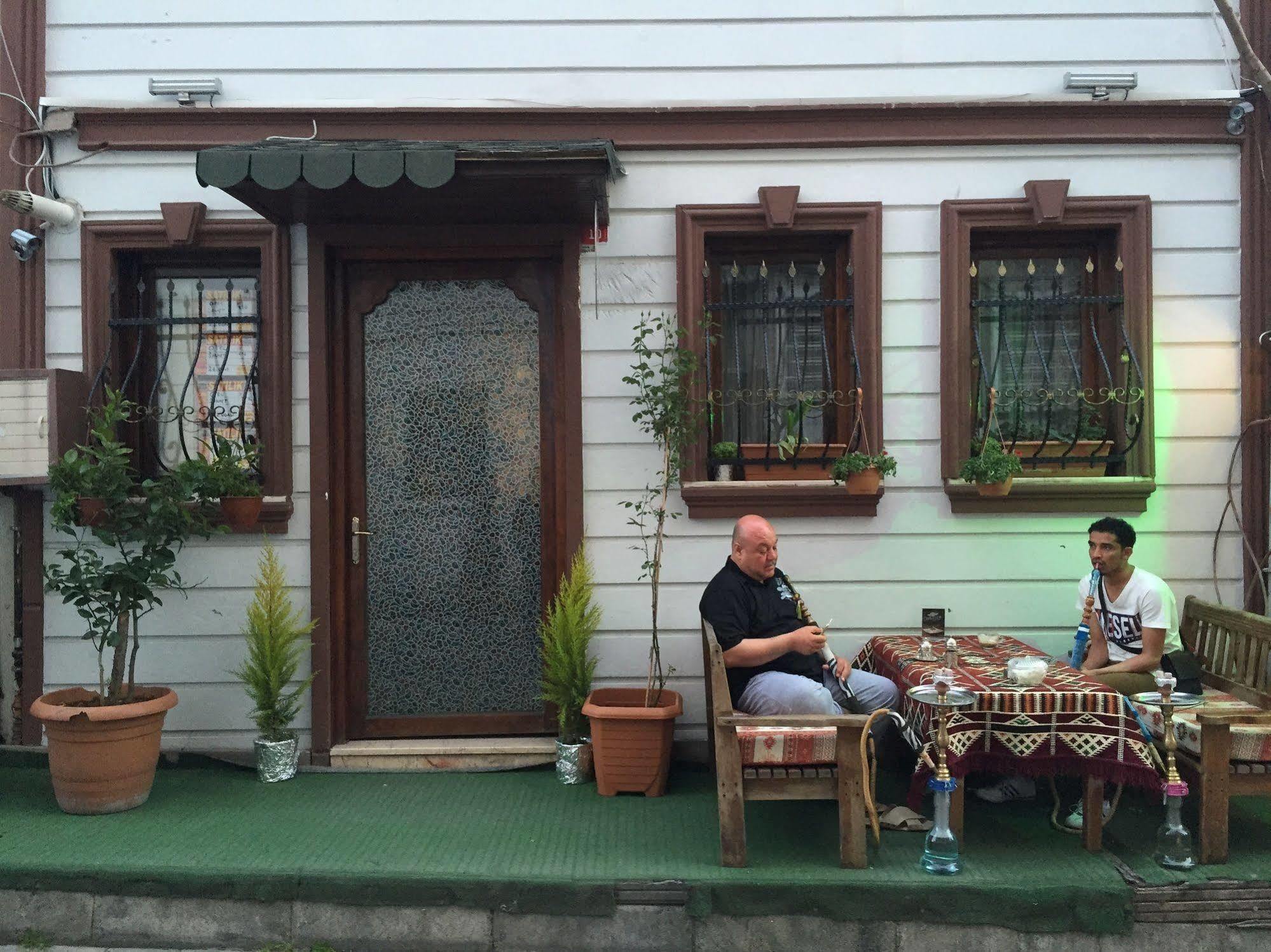 Elisa Hotel Истанбул Екстериор снимка
