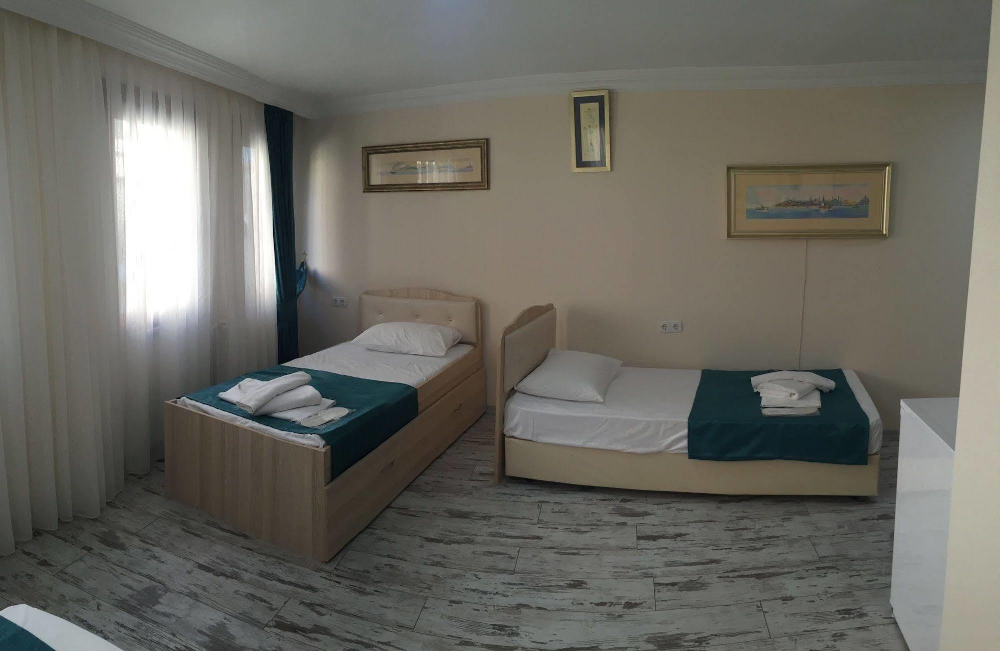 Elisa Hotel Истанбул Екстериор снимка
